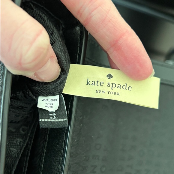 Kate Spade Serrano Place Pearl Maisie Crossbody Black Pebble Leather Pearl Studs - Picture 16 of 17